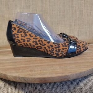 Clarks Collection Shoes Mallory Leopard‎ Print Wedge Heel Size 7.5M Slip On
